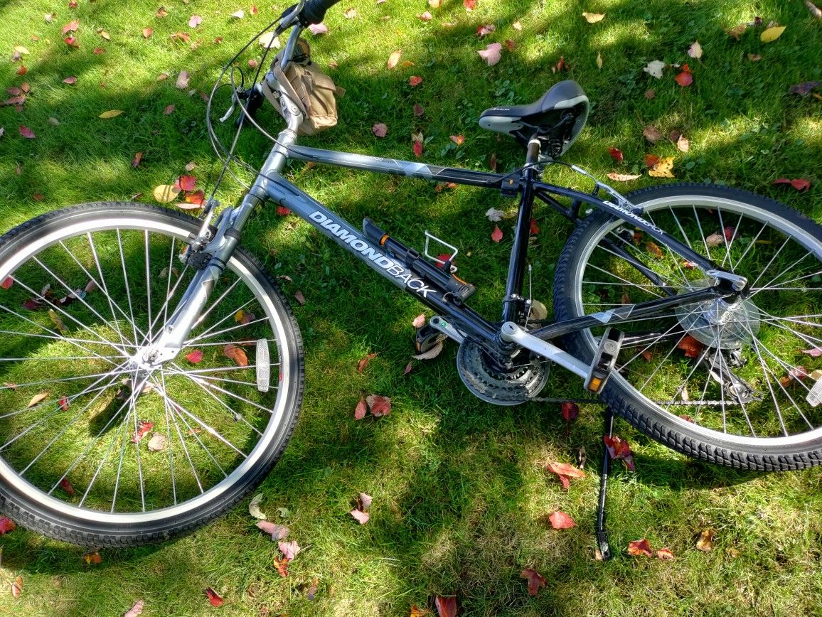 diamondback wildwood classic hybrid bike