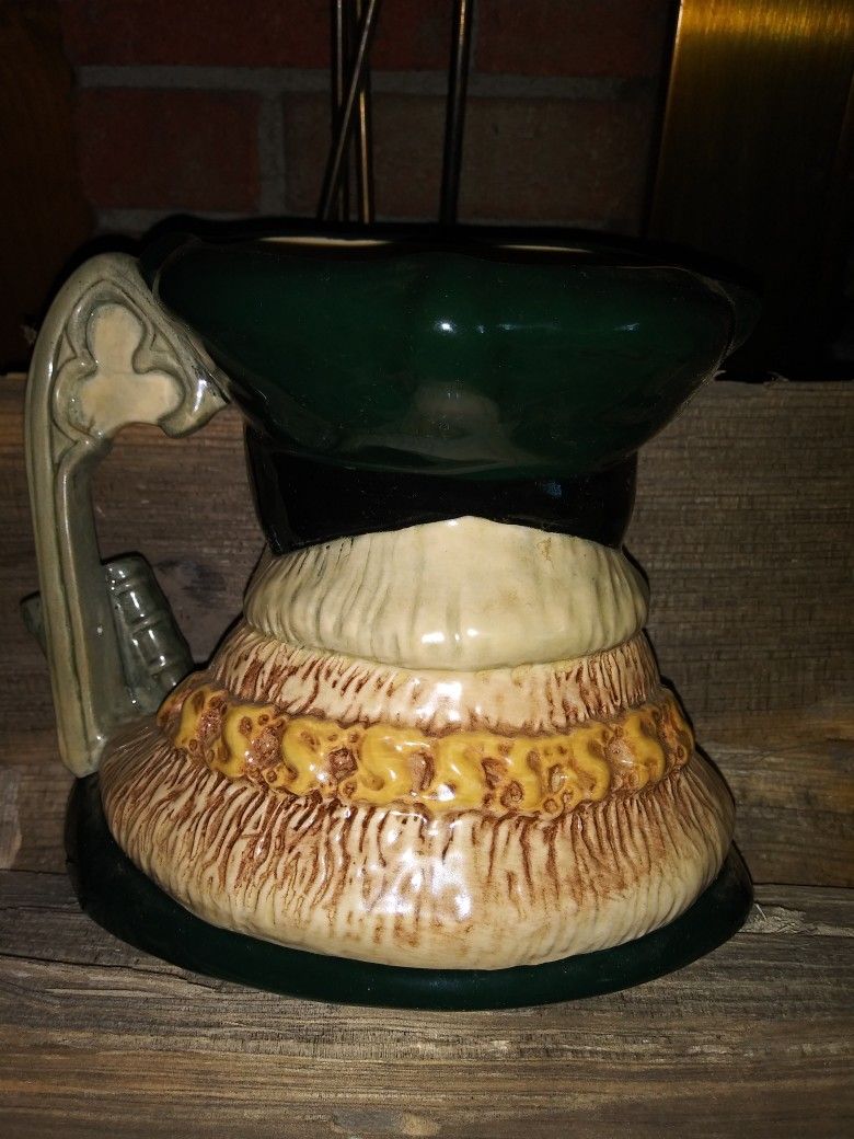 Royal Doulton - Large Toby Jug