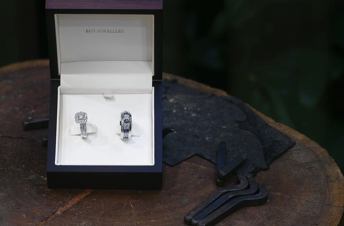 Australian Crafted Wedding Bands Set
