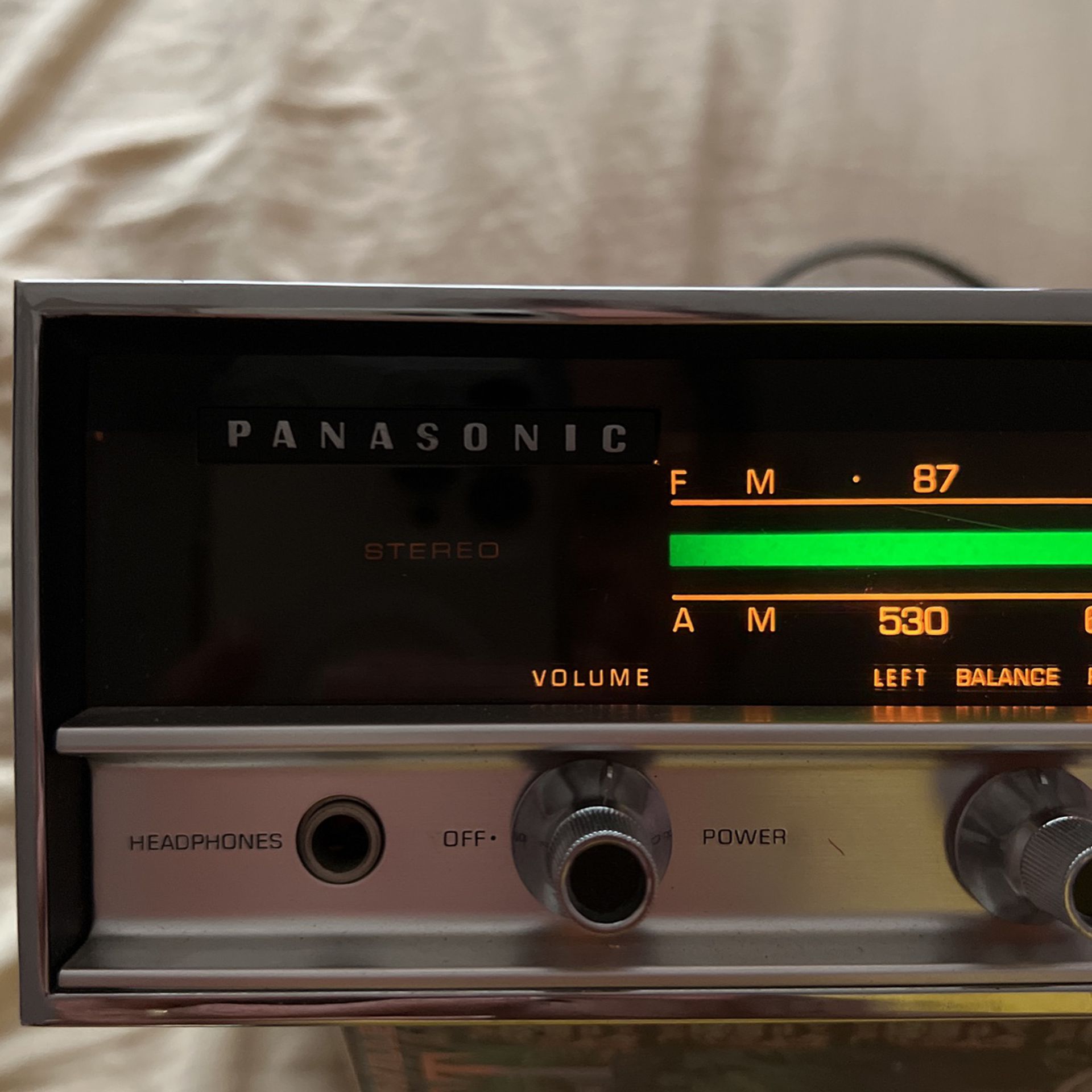 Panasonic Model RE-7670 FM/AM Stereo 