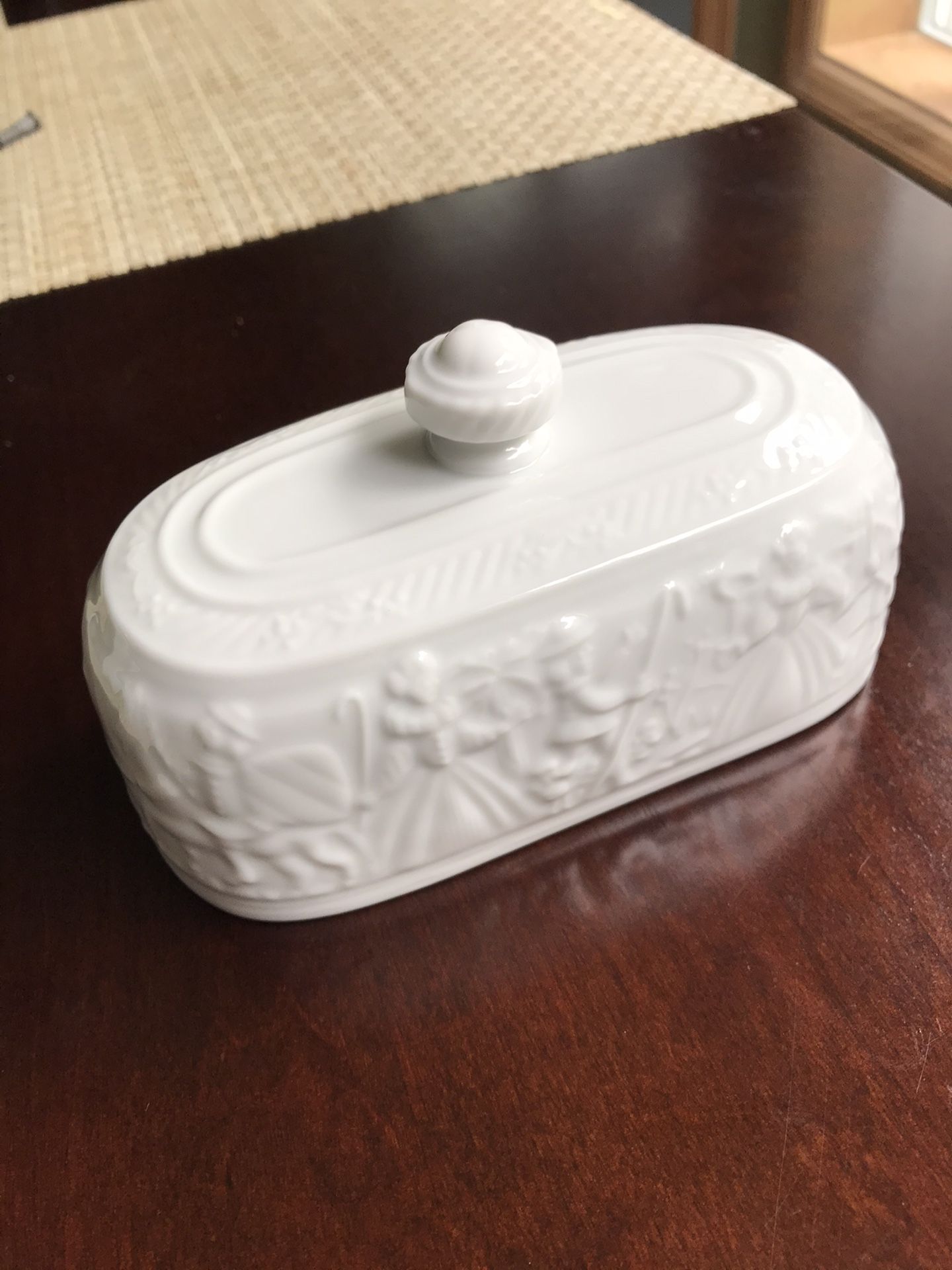 Pfaltzgraff Procession butter lid