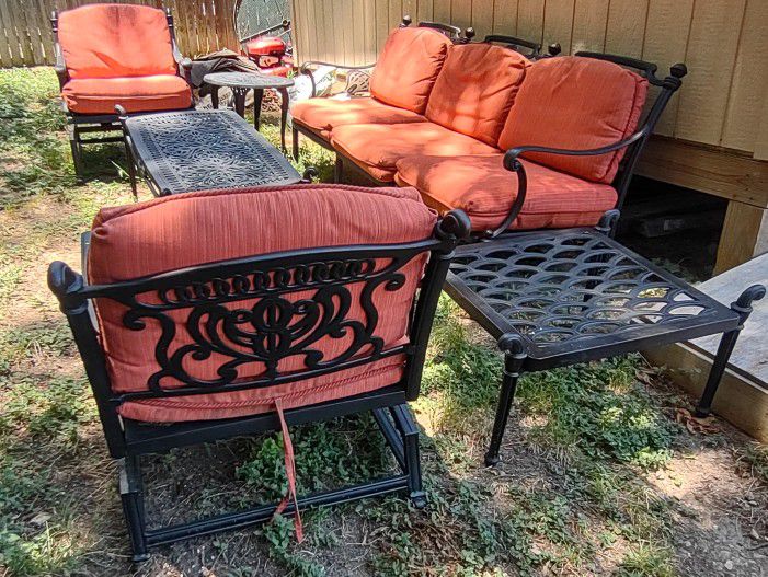 6 PC. Hanamint ,Iron,  1 Large Sofa , 2 Large Deep Rocking Chairs, With Cushions, And 3 Tables, All Set Really Heavy And Sturdy, In Excellent Cond 