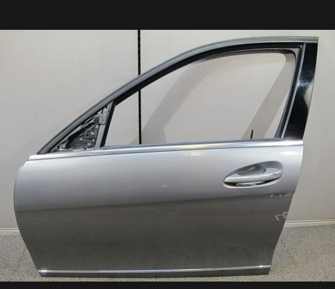 C300 Passager Door