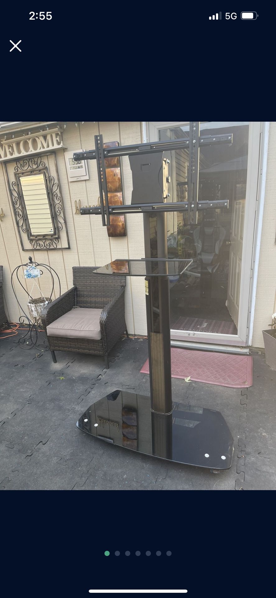 Tv With Stand Has Weels To Move Could Fit Big And Small Tv Great Condition