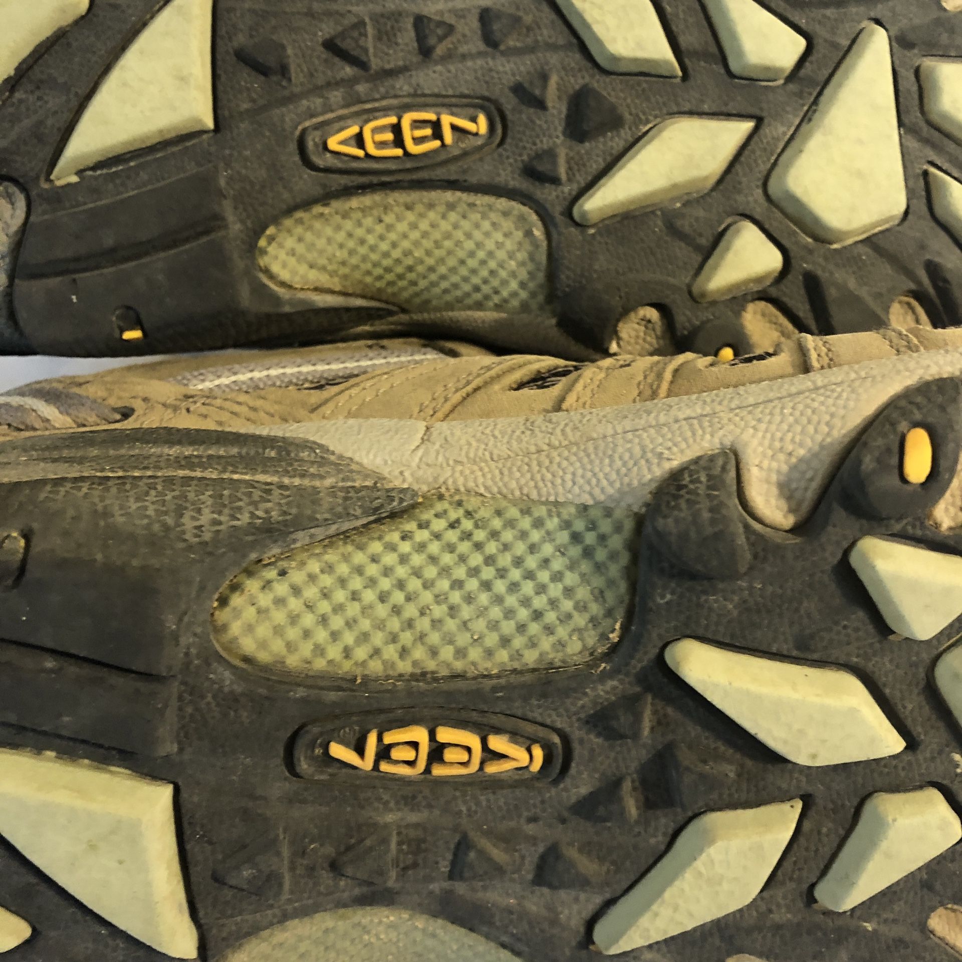 KEEN Women’s Voyageur Brown Leather Hiking Trail Shoes Boots Size 8 1004270