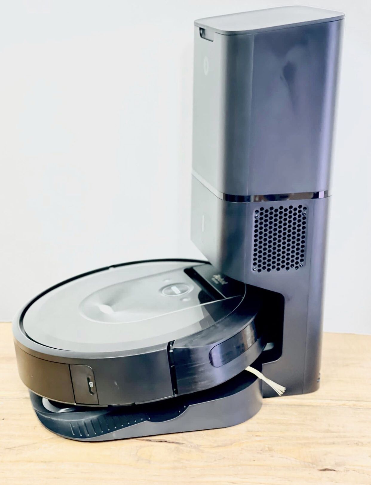I Robot Romana i7 Self Cleaning Robot Vacuum