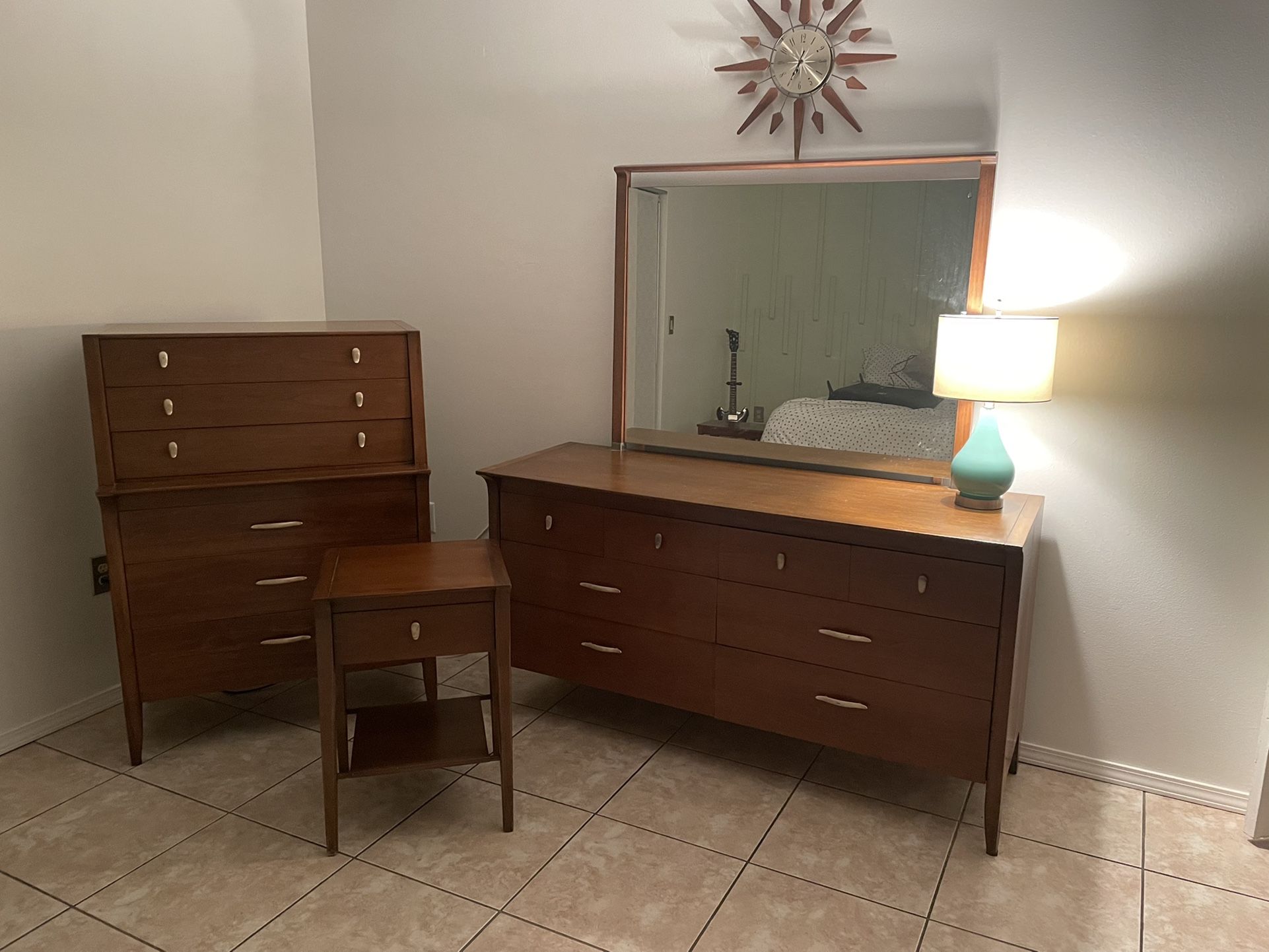 Vintage Mid Century Drexel Profile Dresser Set