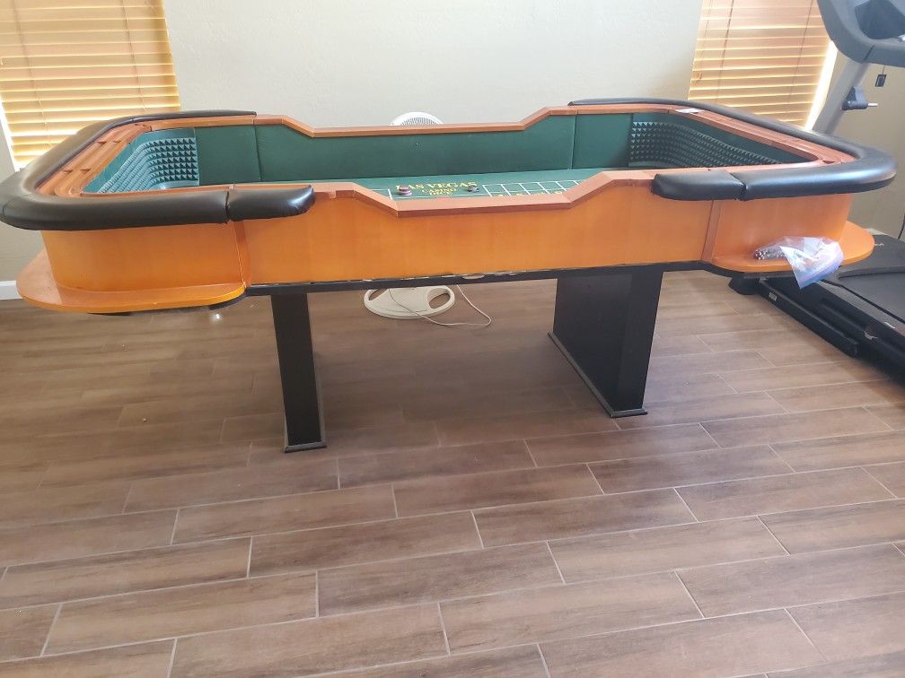 Craps Table for Sale in Glendale, AZ OfferUp