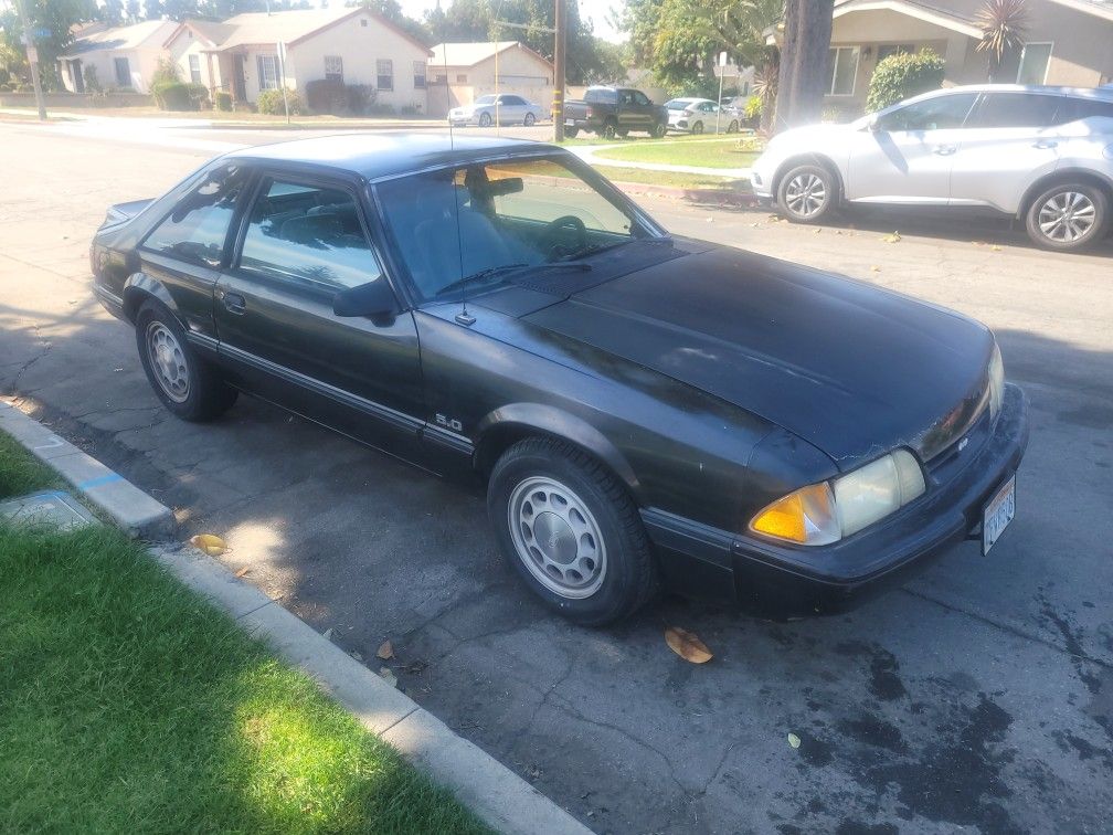1987 Ford Mustang