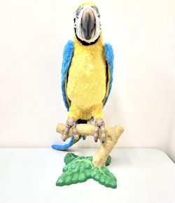 2007 Hasbro Furreal Friends Squawkers McCaw Parrot  Thumbnail