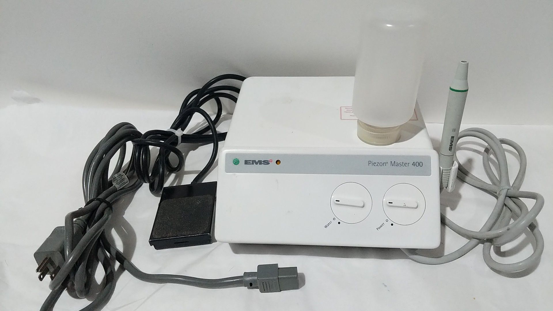 EMS Piezon Master 400 Dental Ultrasonic Scaling Scaler Prophylaxis Unit