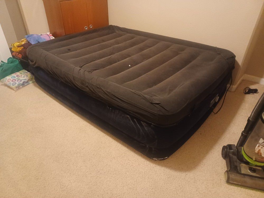 air  mattress 