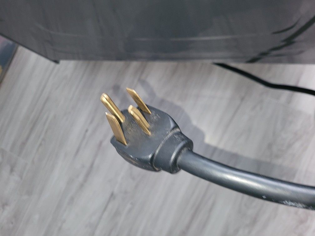 Whirlpool Electric Dryer Works Great