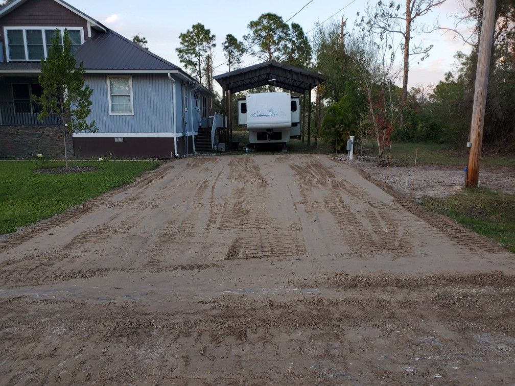 Hacemos todo tipo de trabajo con bobcat y excavación
