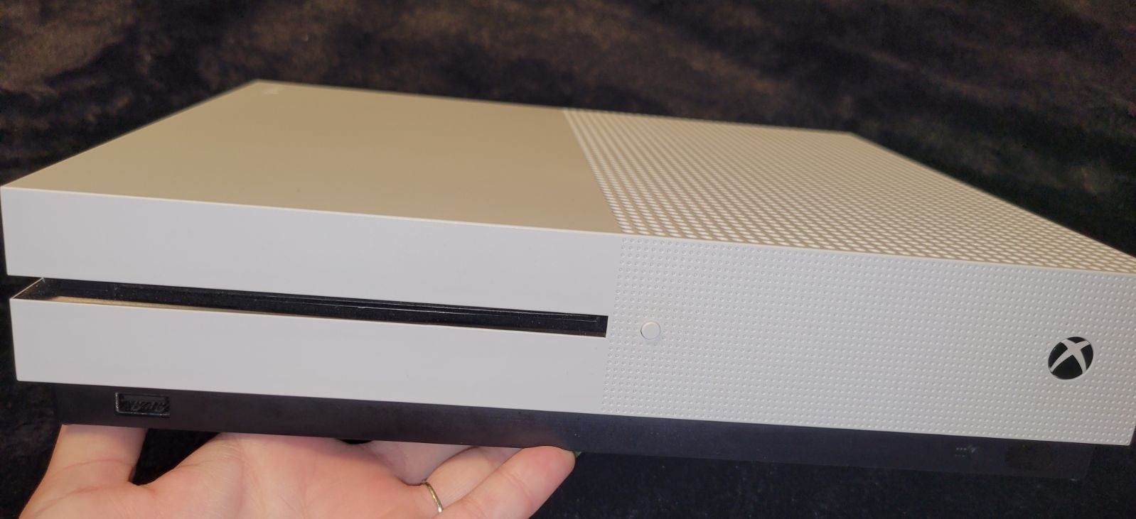 xbox one s am giving it out to bless someone who first wish me happy wedding anniversary on my cellphone number now 707^340^9916