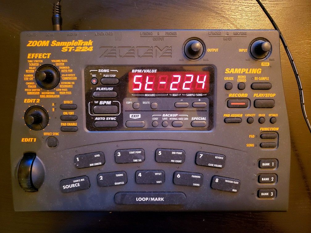 美品 ZOOM SampleTrak ST-224 サンプラー 名機