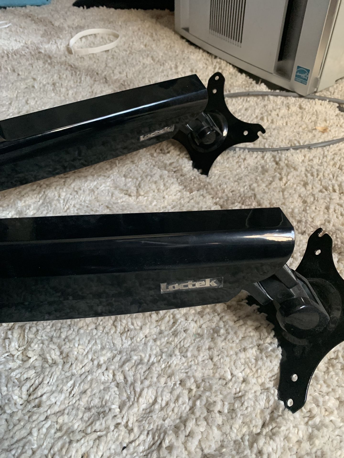 Loctek Dual monitor stand