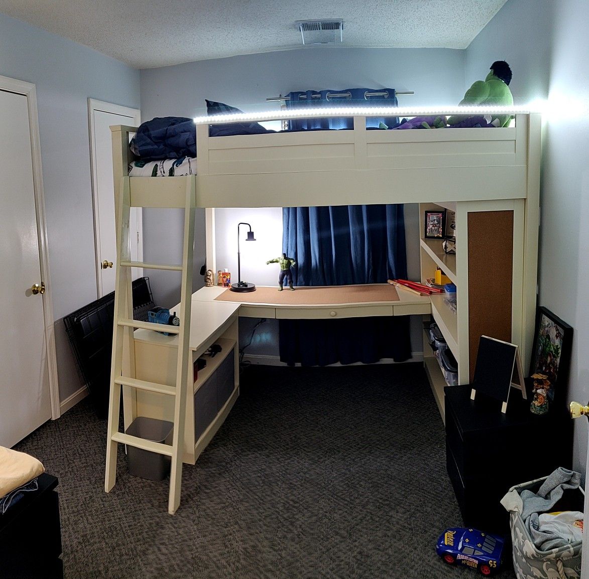 Pottery Barn full size loft bed for Sale in Aspen Hill, MD OfferUp