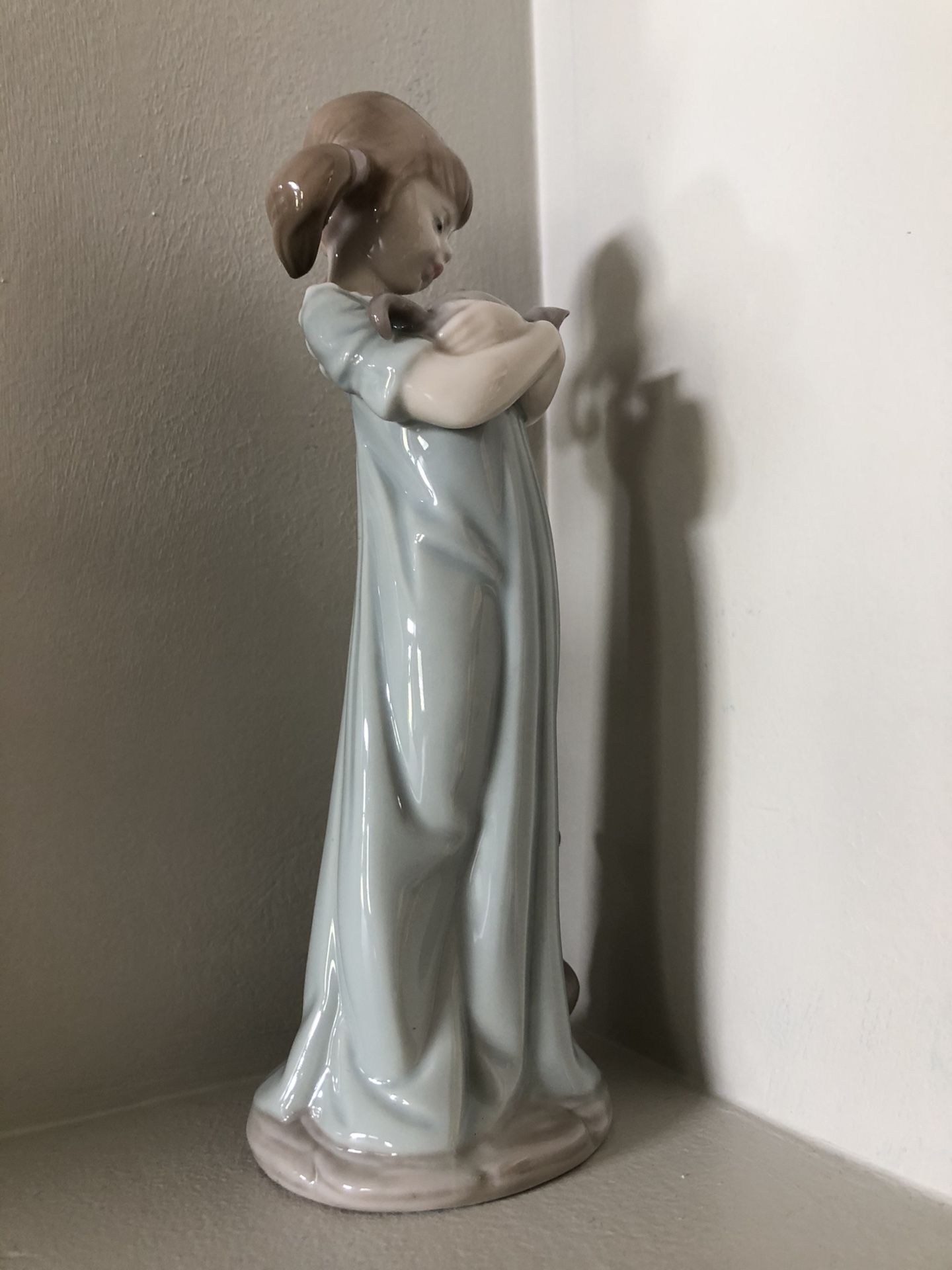 Lladro Collectibles Don’t Forget Me Girl with Pigtail and Her Two Kittens Figurine 01005743