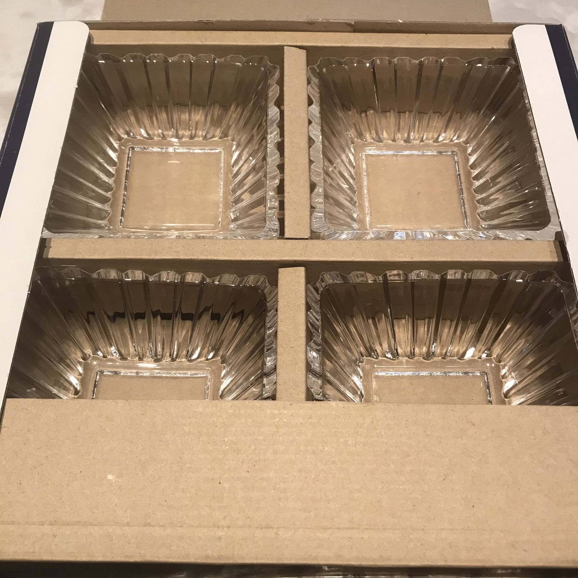 Crystal Clear 4 Section Server w/ Tray