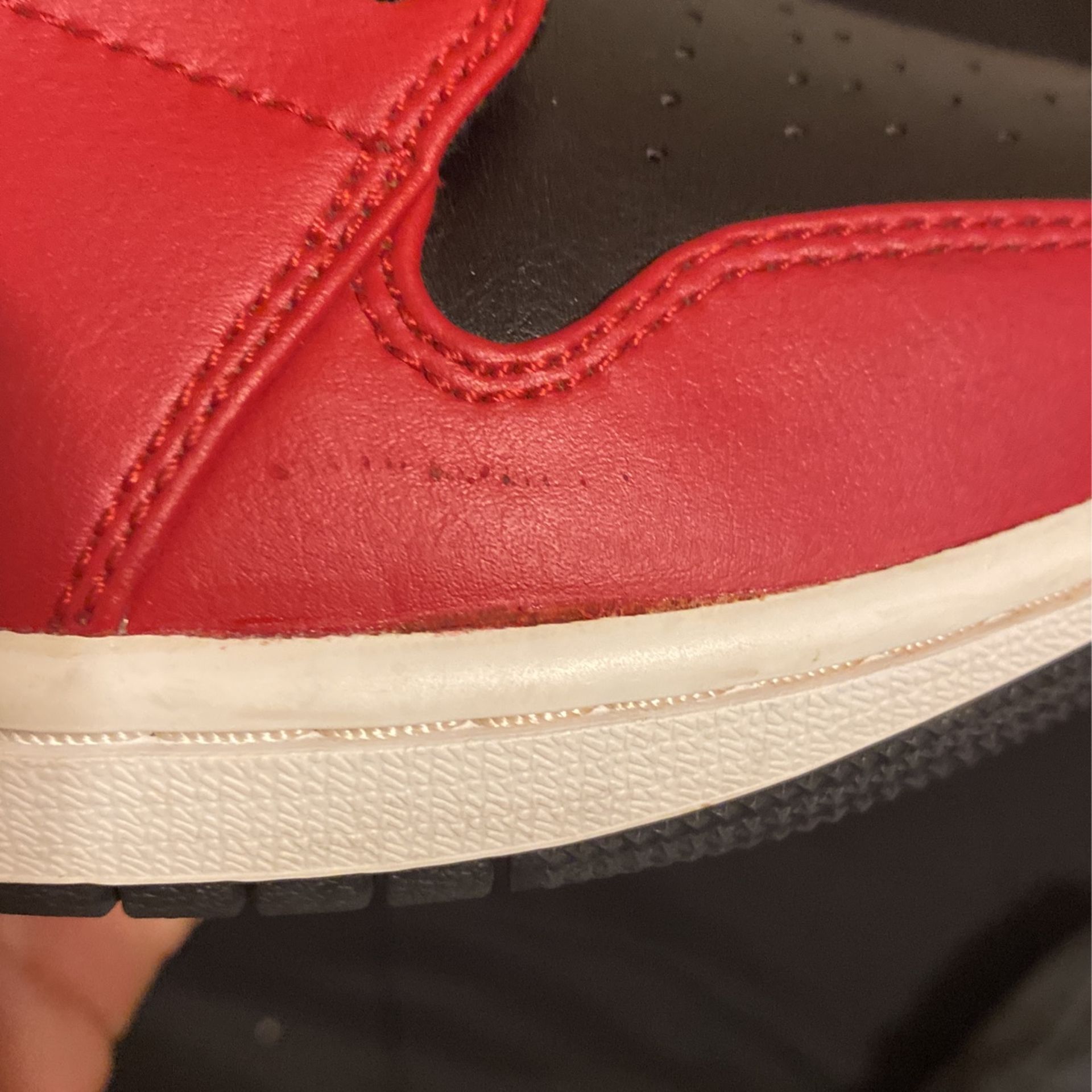 Jordan 1 Mid Chicago