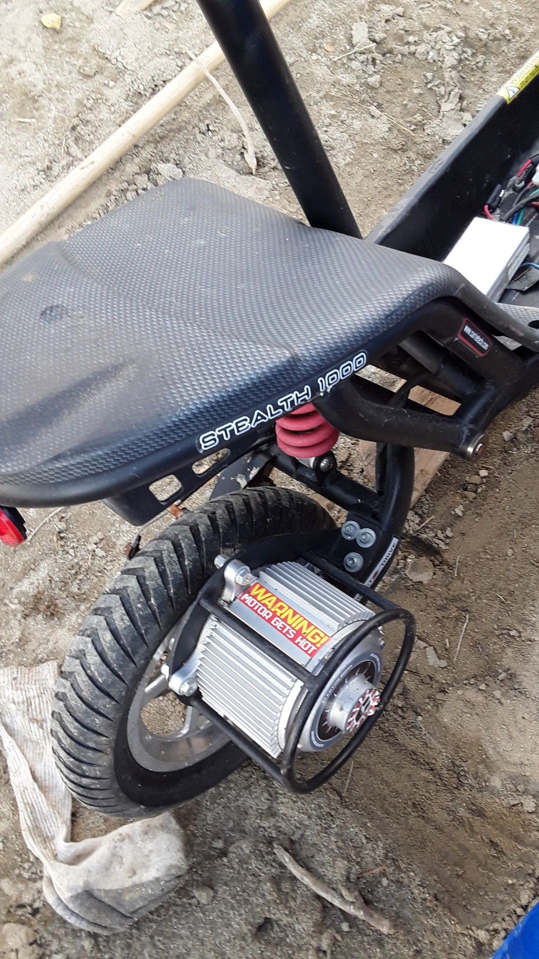 Schwinn 36Volt Stealth 1000 Electric Scooter for Sale in Thousand Palms