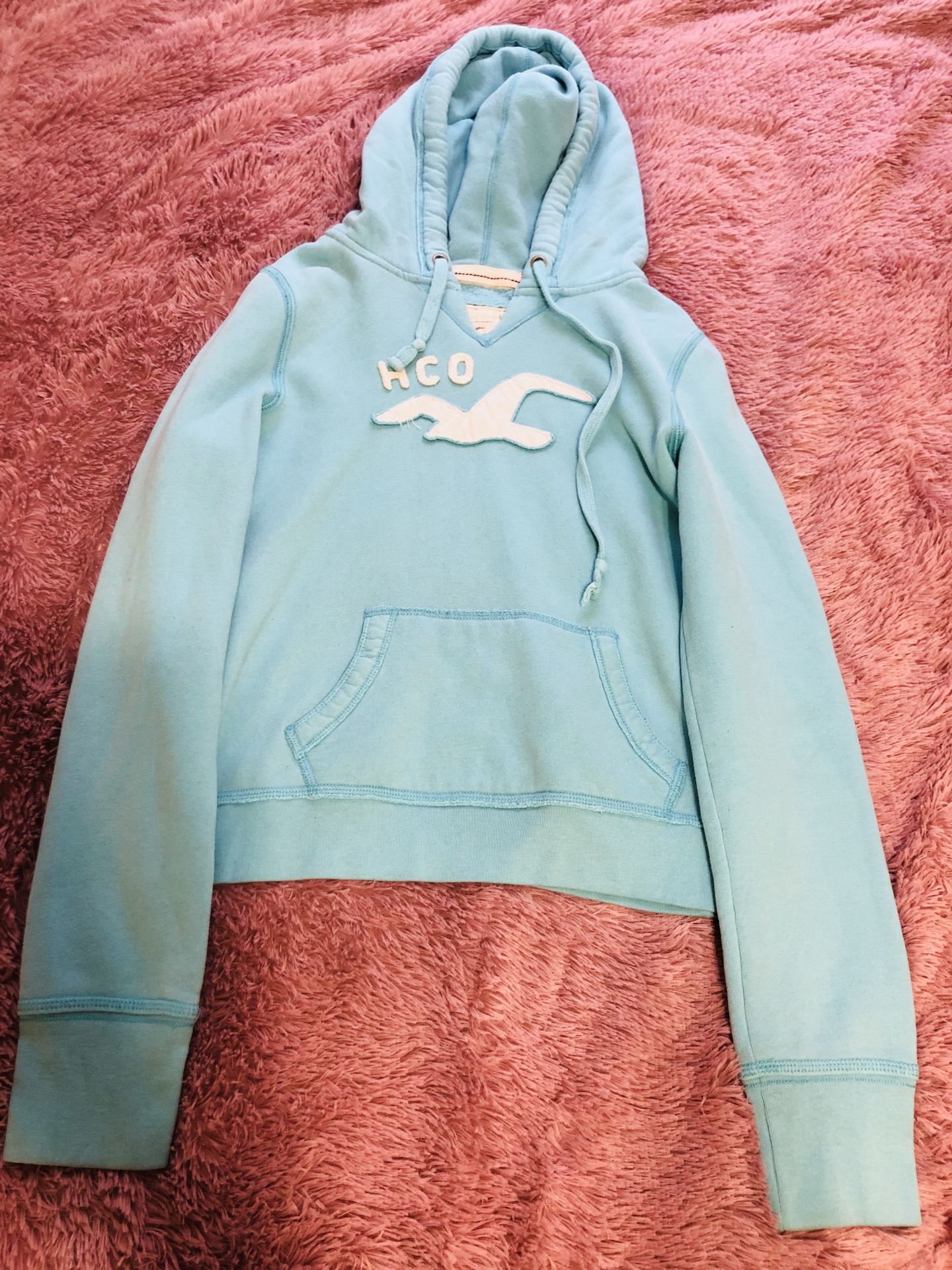 hollister pull over hoodie (L)