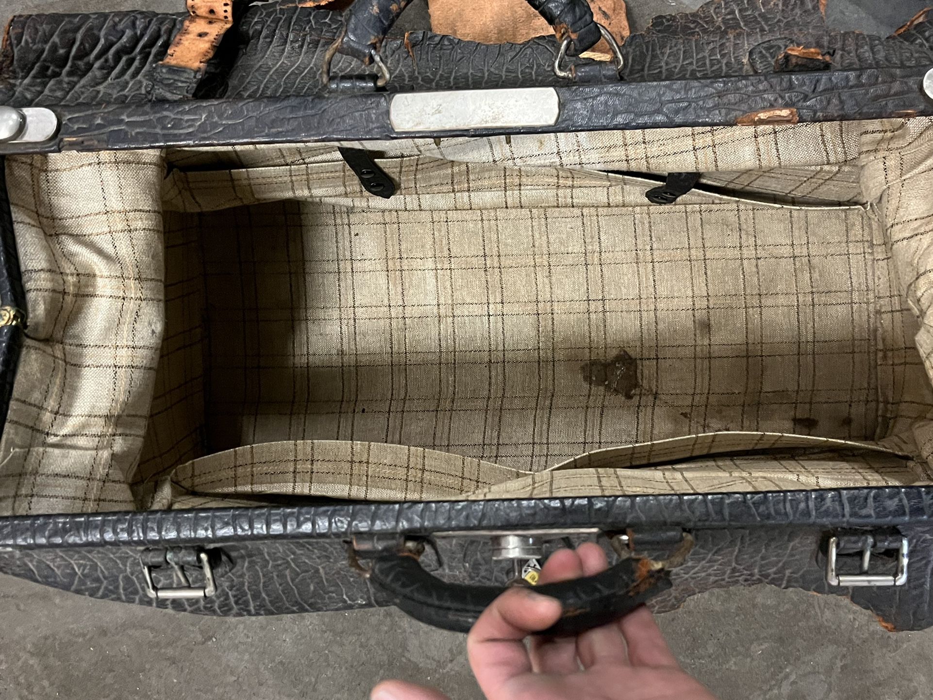 Early 1900’s Vintage Walrus Duffle Bag