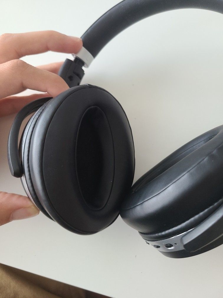 SENNHEISER HD 4.50 Bluetooth Wireless Headphones