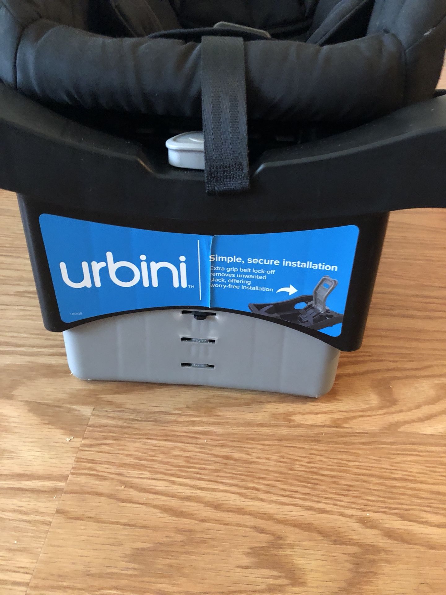 Urbini Carseat