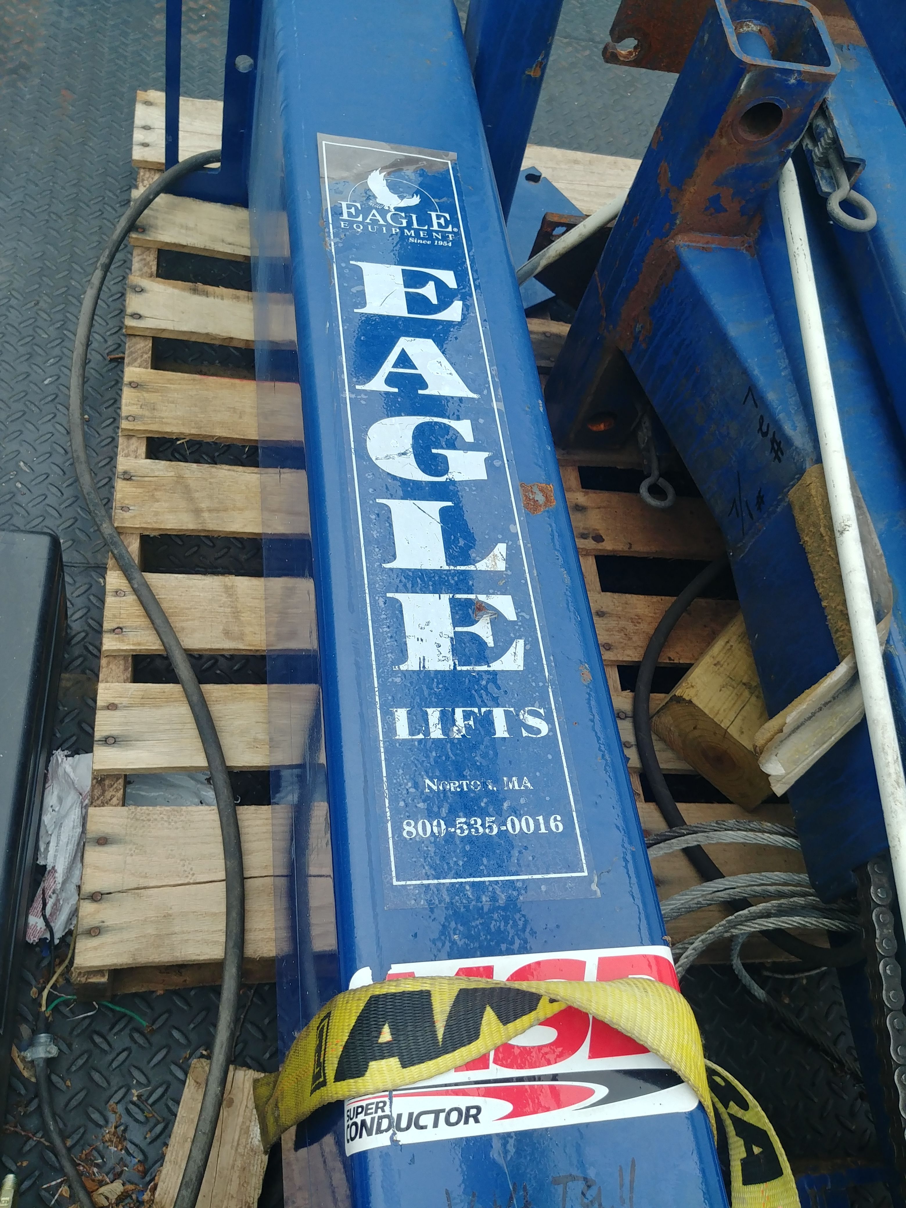 Eagle 2 post 9000 lbs car or truck life works great.used clean and loaded on car trailer now