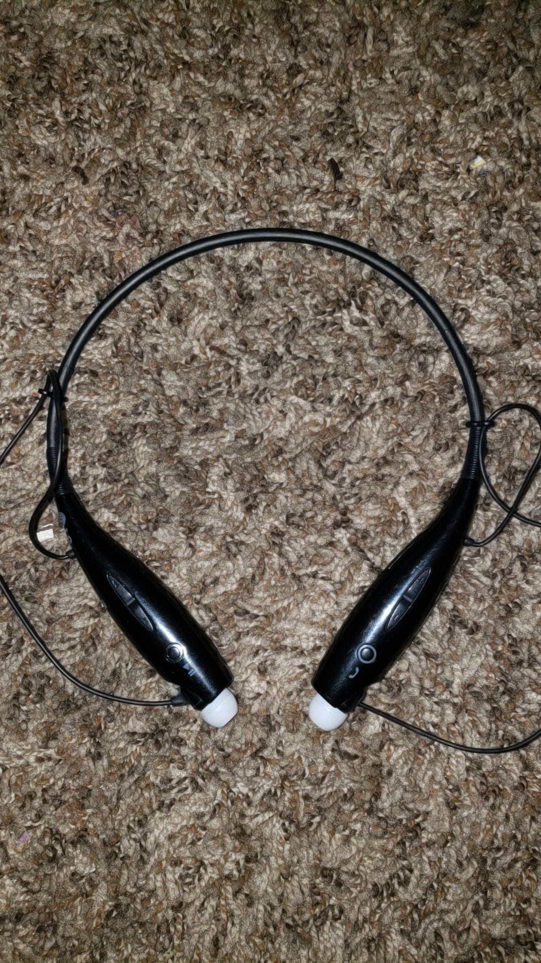 LG wireless headphones