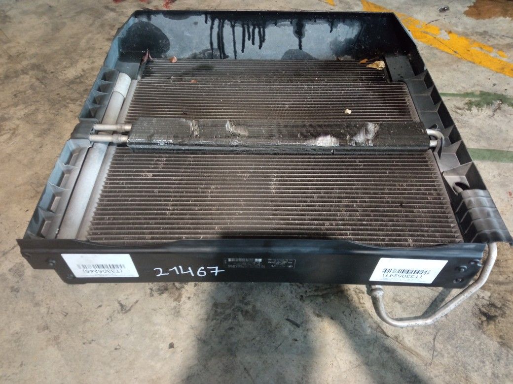 Radiator, Condenser And Fan For 2007 BMW X5 Stock 21467