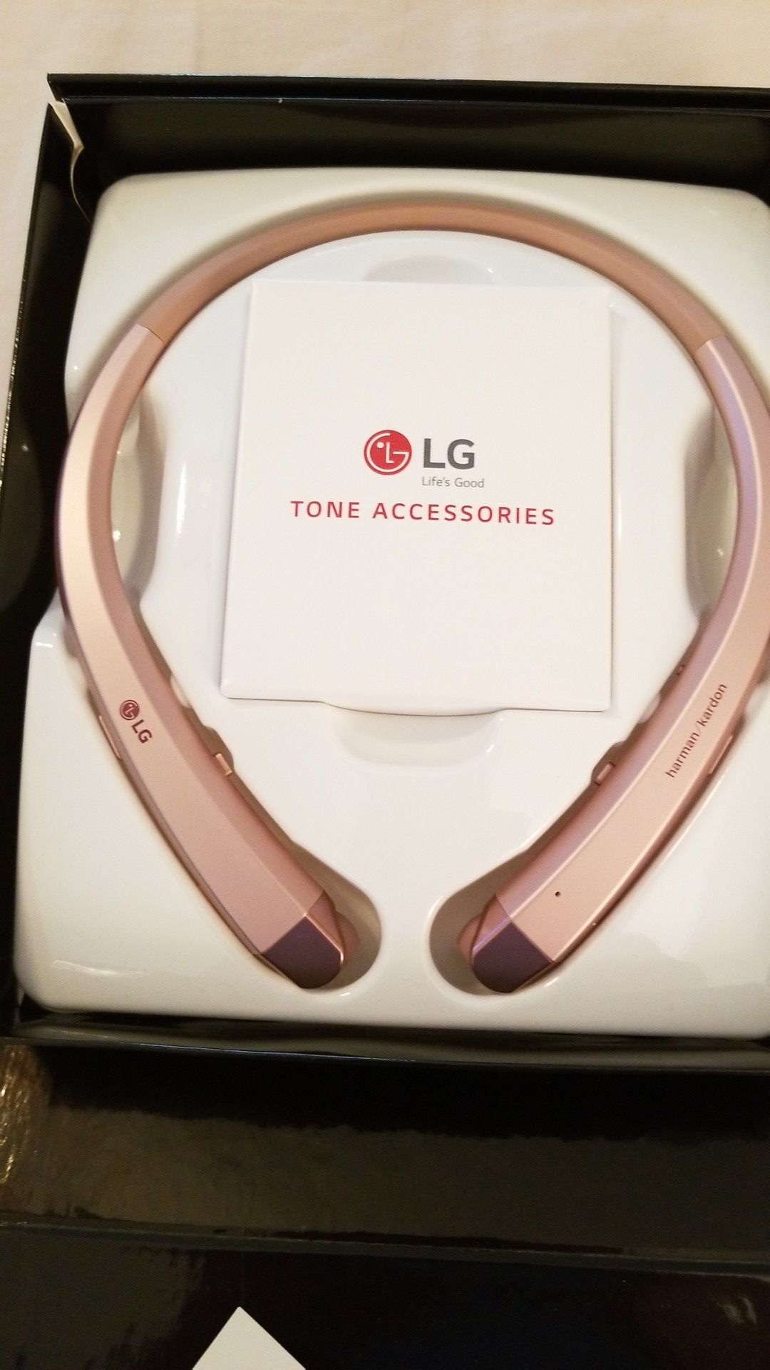 LG Tone Infinim headphones