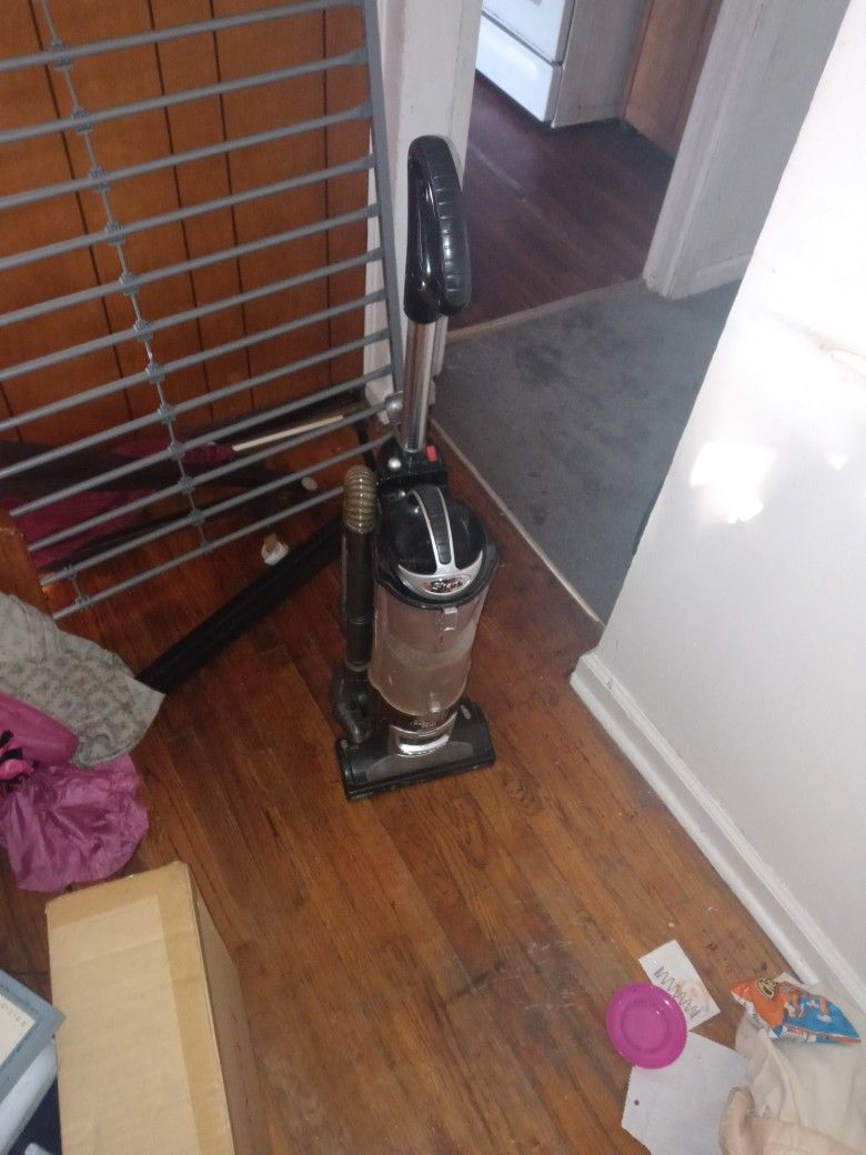 Shark Vacuum Cleaner