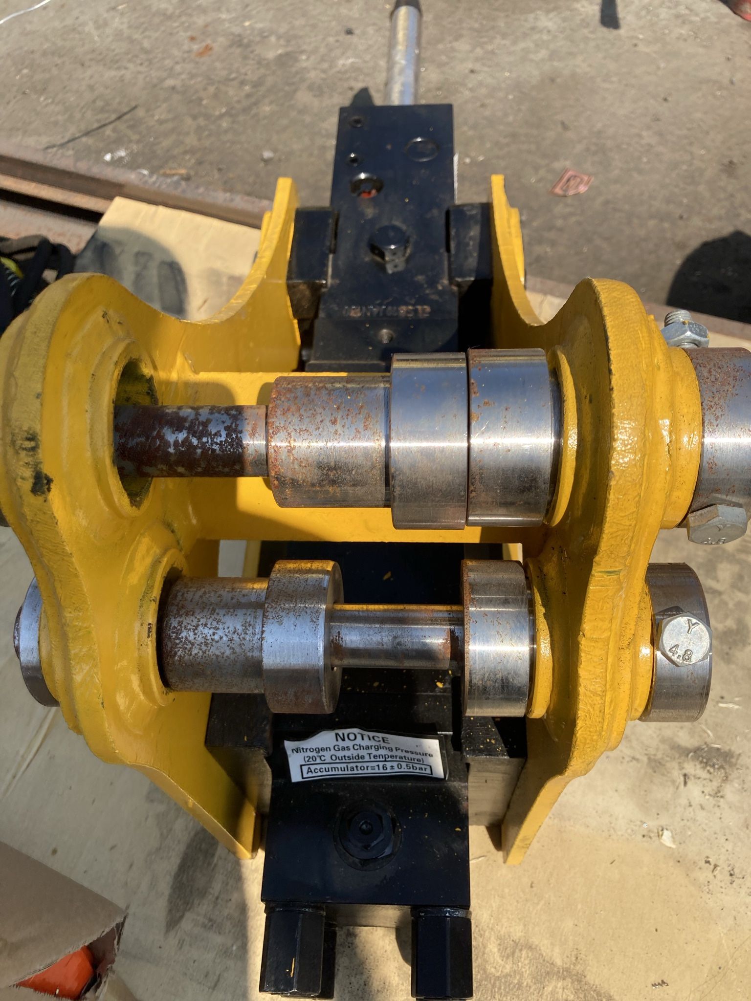 Mini Excavator Attachments Brand New Demo Hammer Auger 25mm Pin