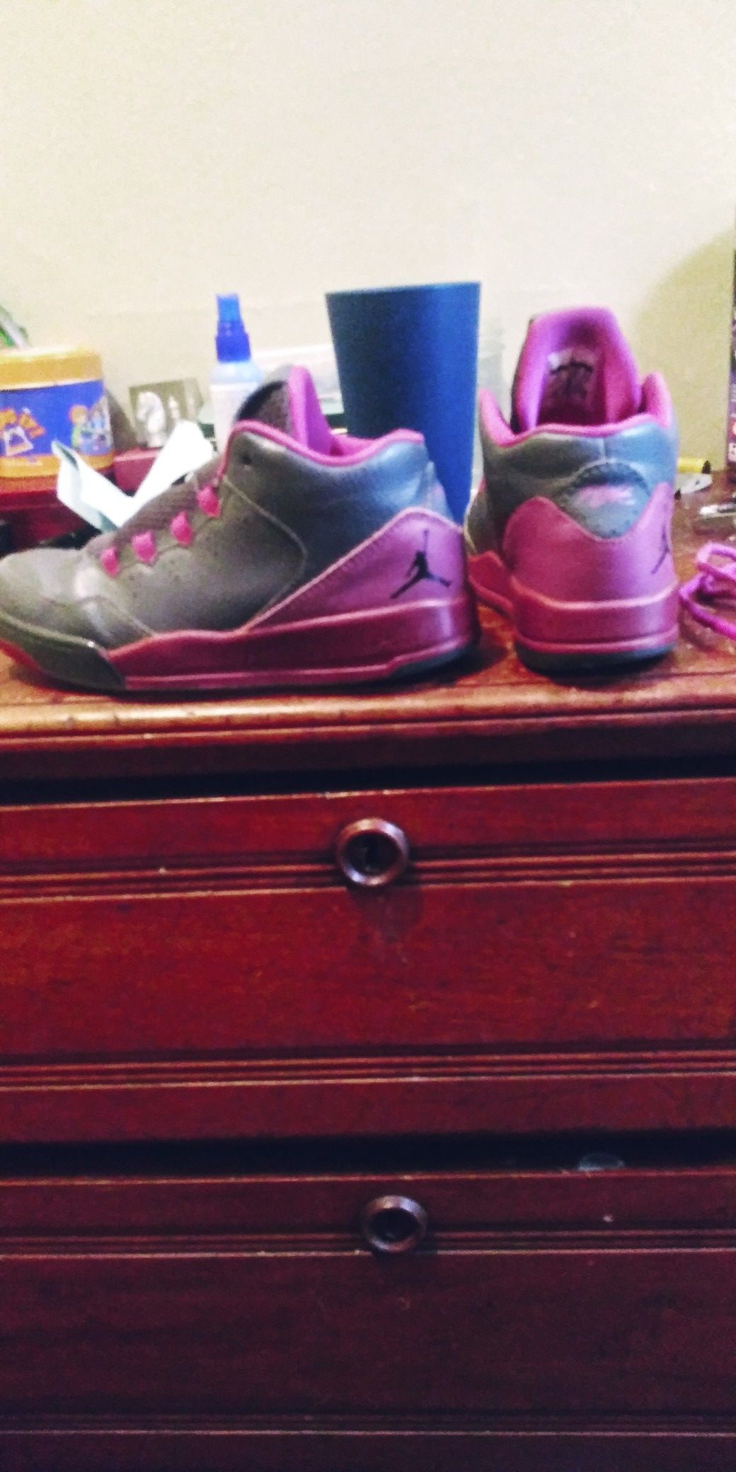 Jordan Flights Size 1Y