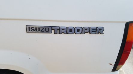 1989 Isuzu Trooper-4WD-Manual/Stick Shift- Runs Great-Clean Title In Hand Thumbnail