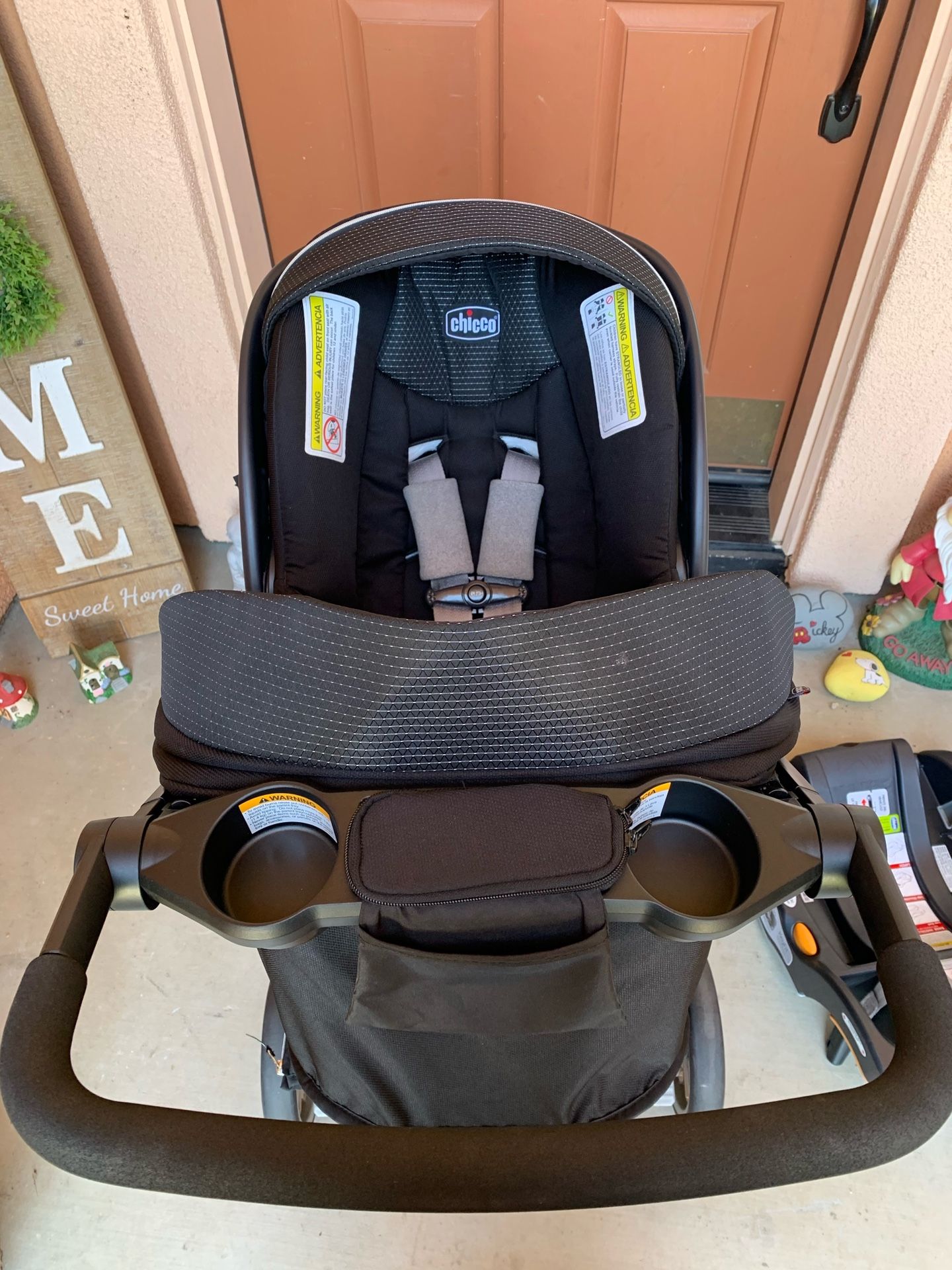 Chicco bravo LE trio travel system