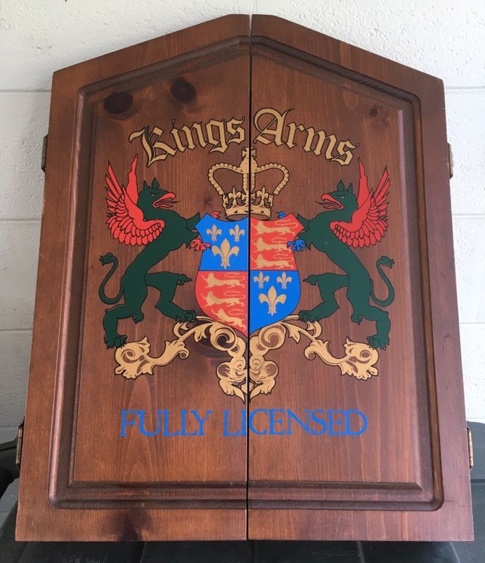 VINTAGE NODOR BRISTLE DART BOARD IN WOOD for Sale in Milford