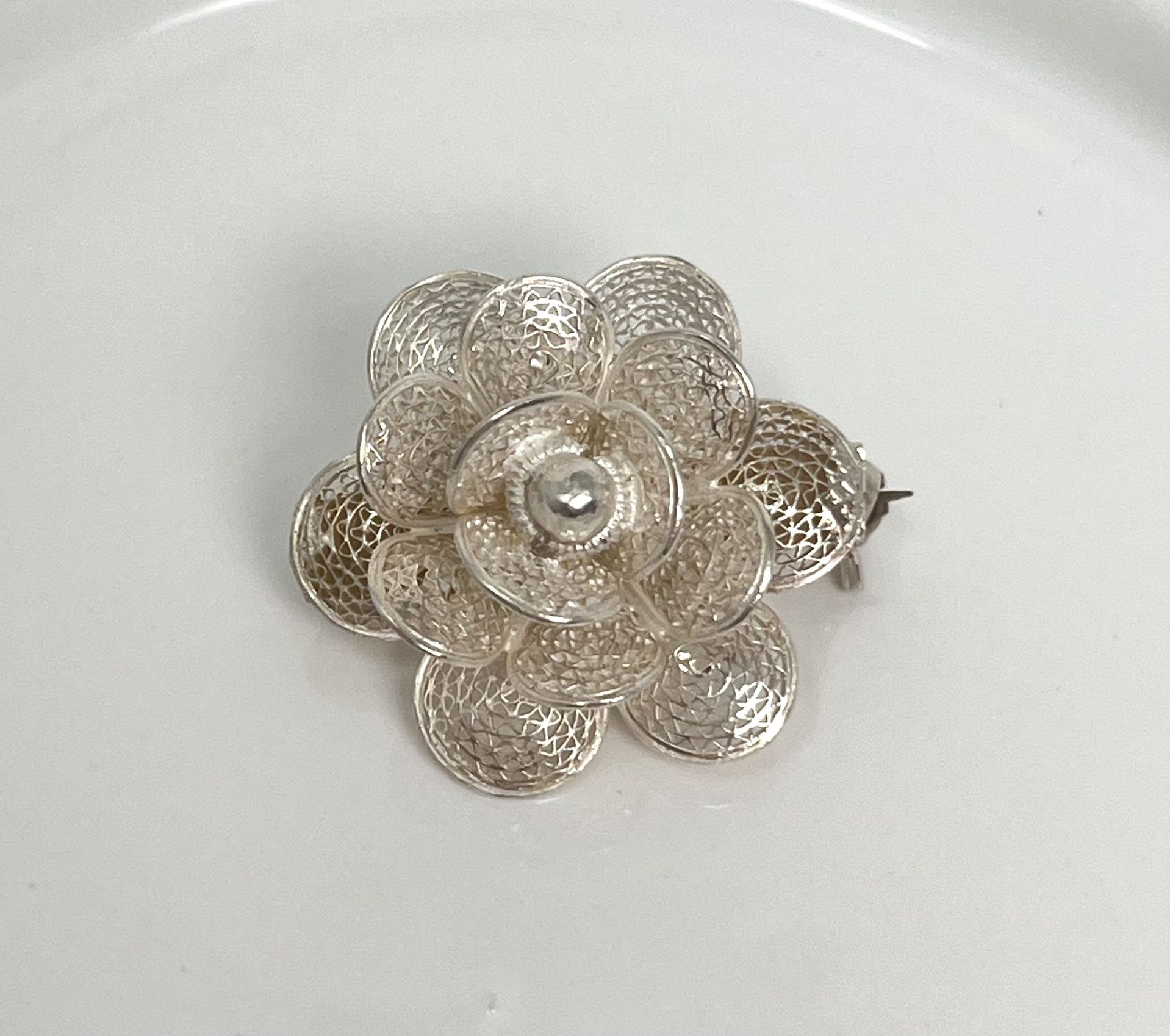 Vintage Sterling Silver 3D Flower Brooch Pin