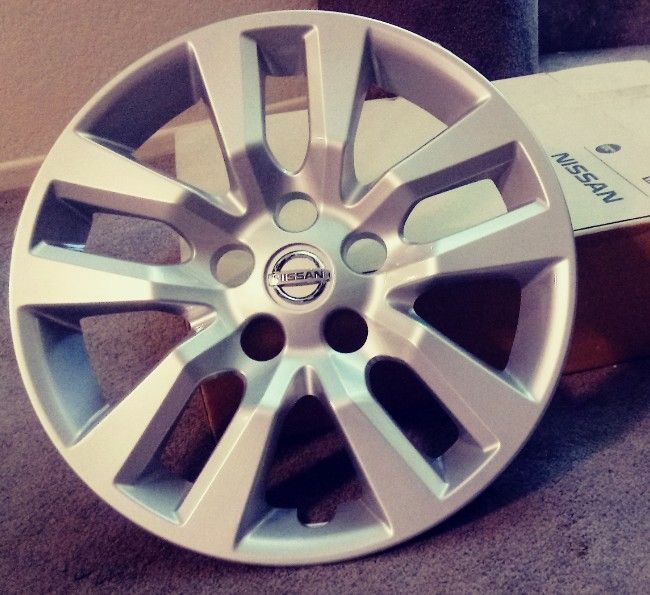 (2) Nissan Altima 20132015 OEM Hubcap/Wheelcover 16 Inch 403153TM0B