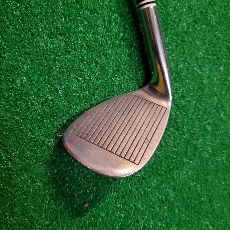 Cougar Tour M-IV Pitching Wedge Golf Club, RH