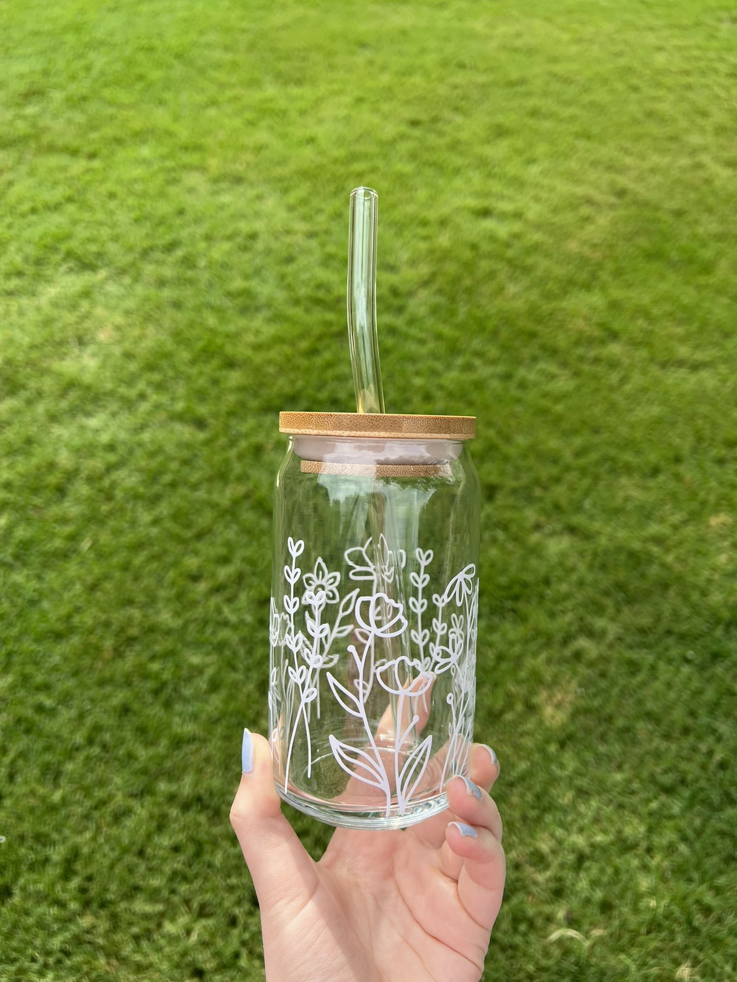 Flower design beer glass can with glass straw and bamboo lid