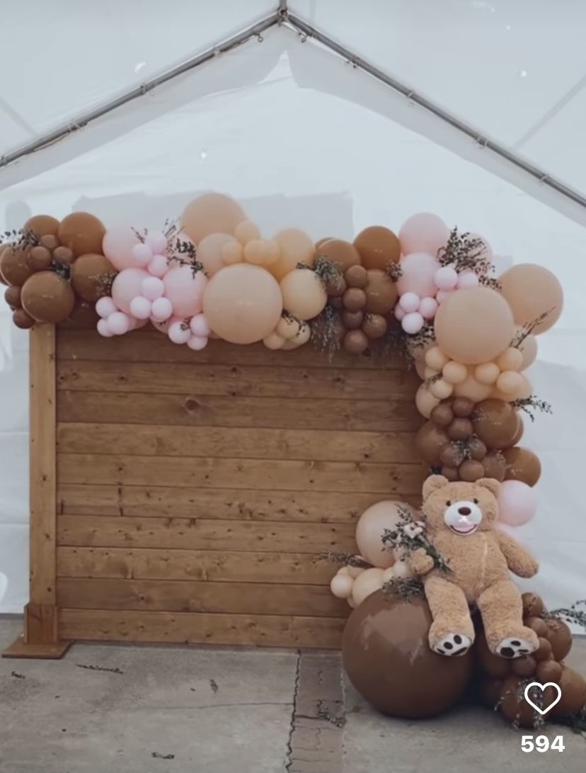 Backdrops And Balloon Garlands