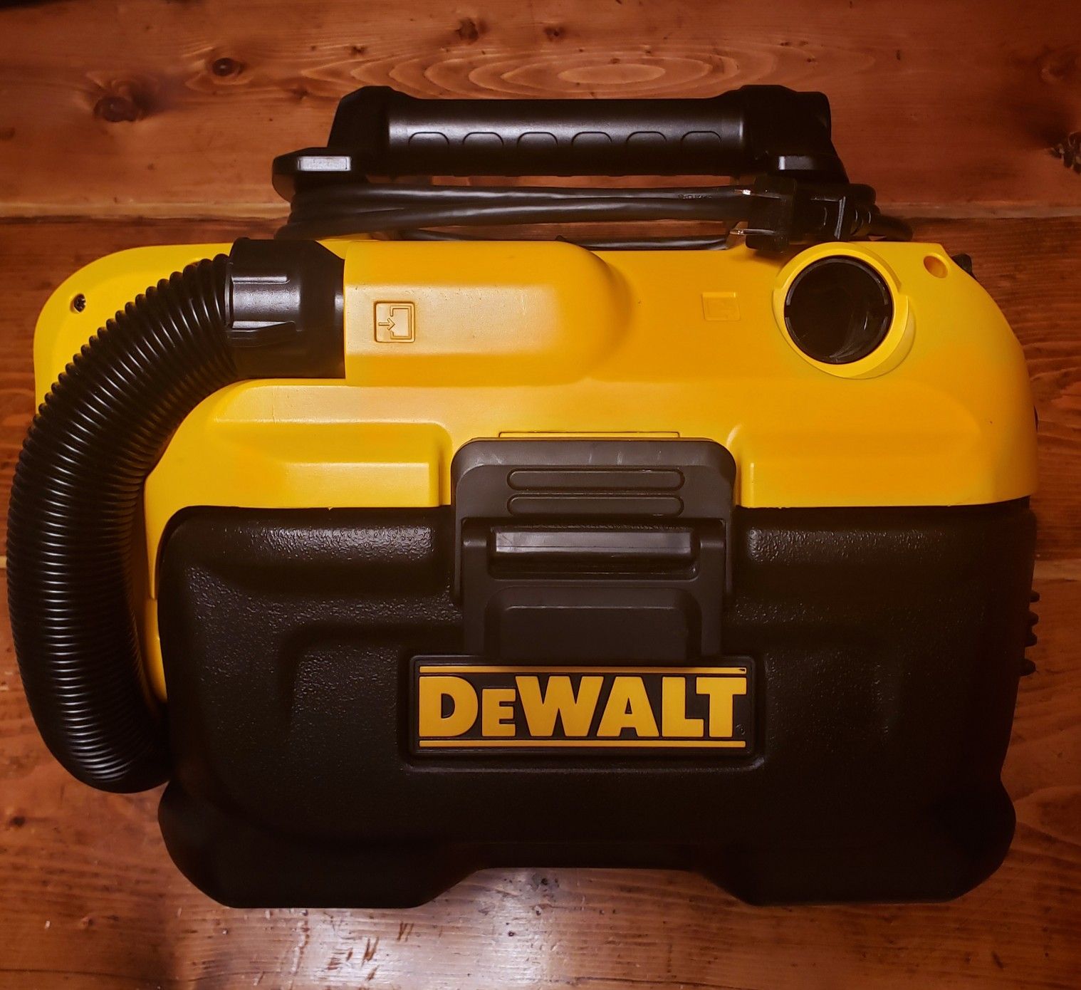 DEWALT 18/20V MAX CORDLESS/CORDED WETDRY VACUUM DCV581H for Sale in