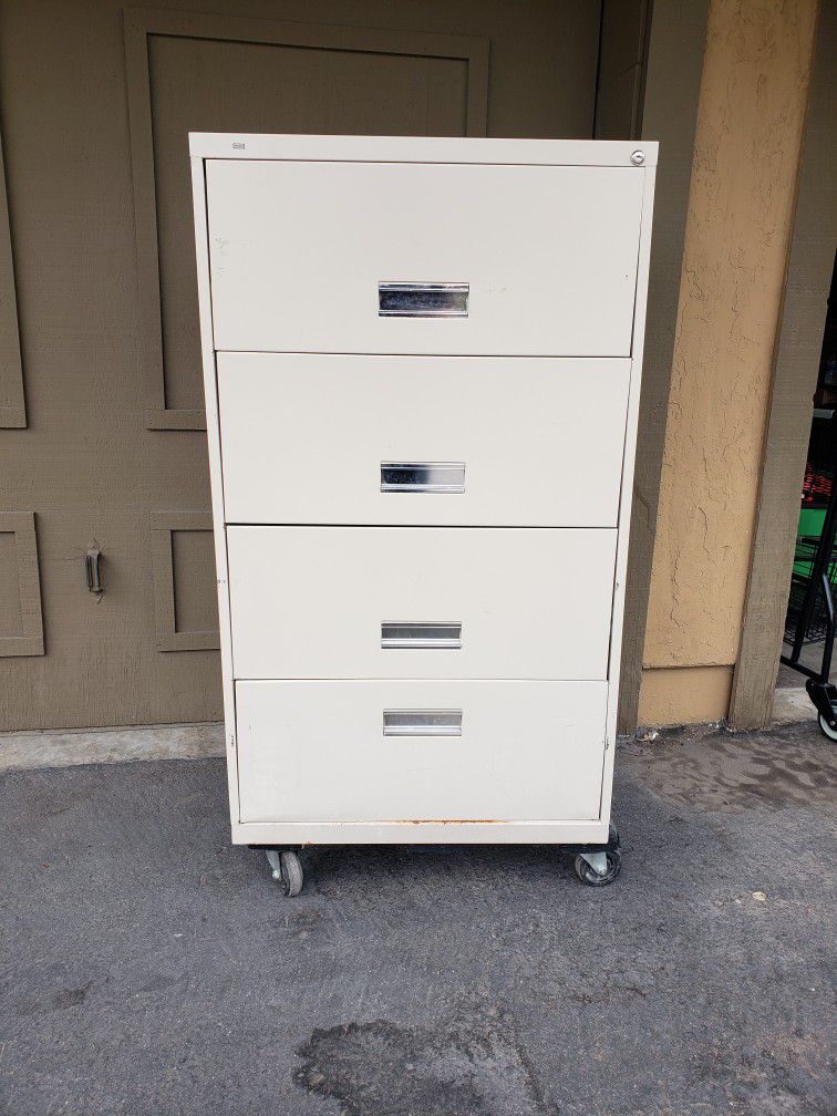 File Cabinet - Large