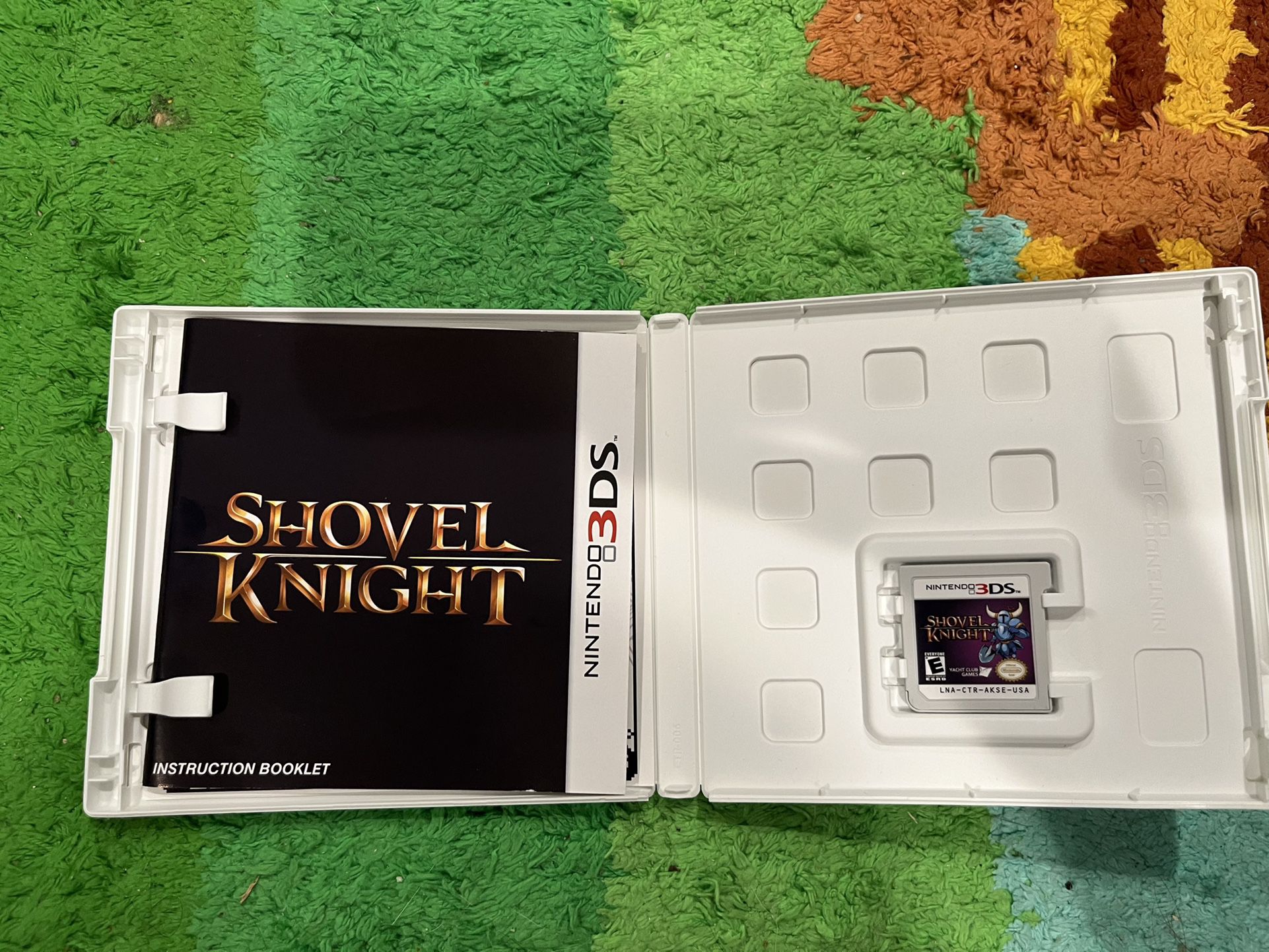 Nintendo 3DS Games Lot; Street Fighter 4 3D, And Shovel Knight