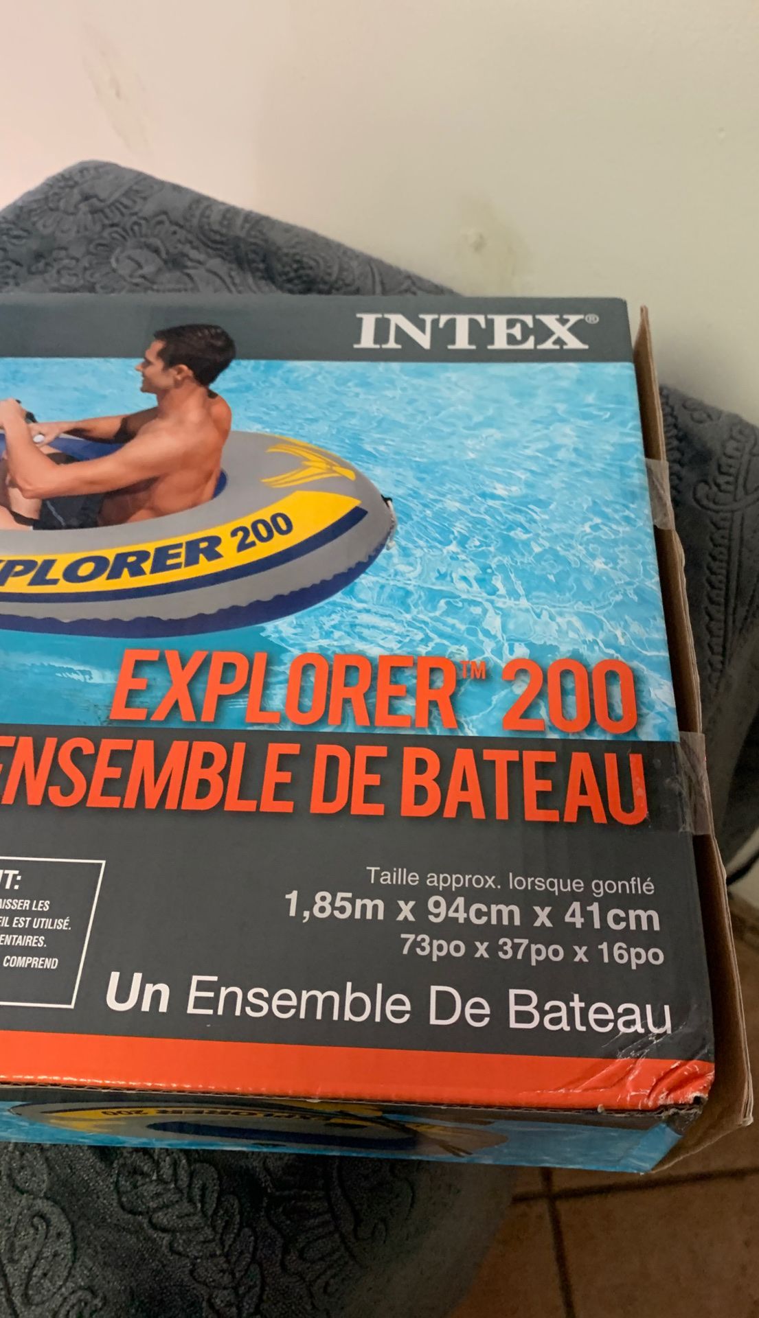 Intex inflatable boat new