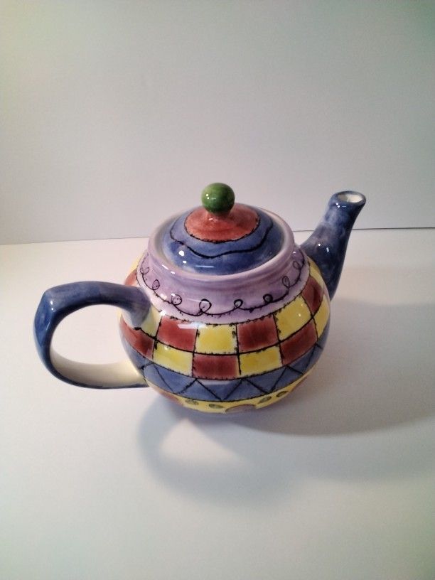 Very Cute Tea Pot Great For Home Decor.
